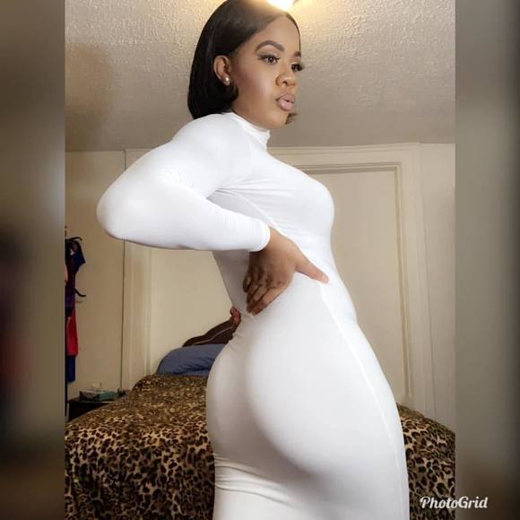 Meet your Posher, Danielle - Picture 1 of 1